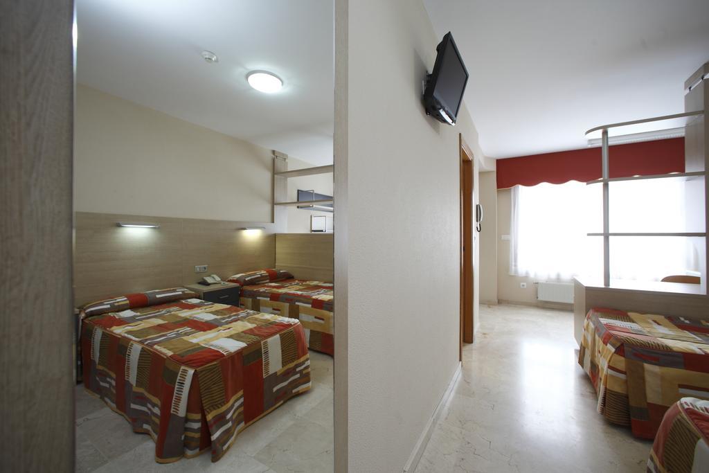 Hotel Rialta Culleredo Bilik gambar